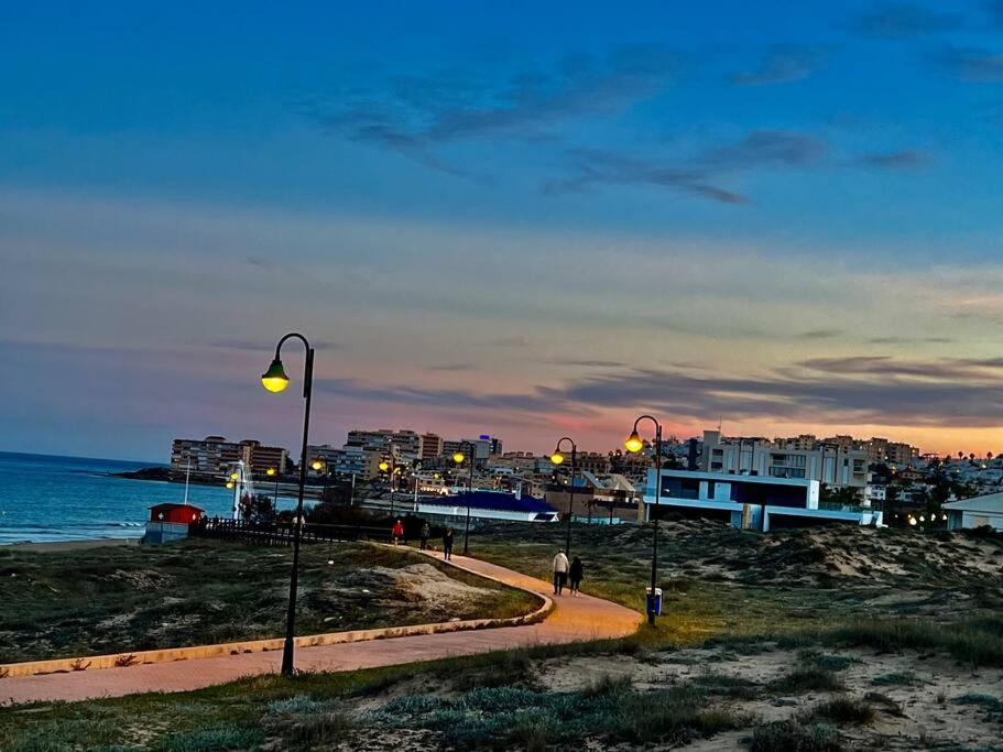 Torrevieja La Mata Primera Linea Playa Luaran gambar