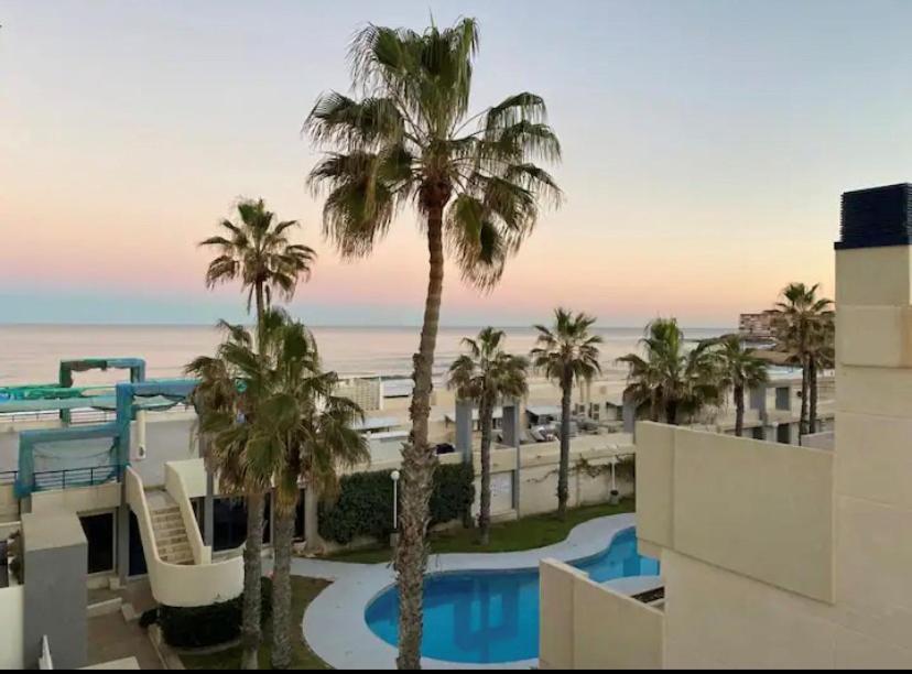 Torrevieja La Mata Primera Linea Playa Luaran gambar