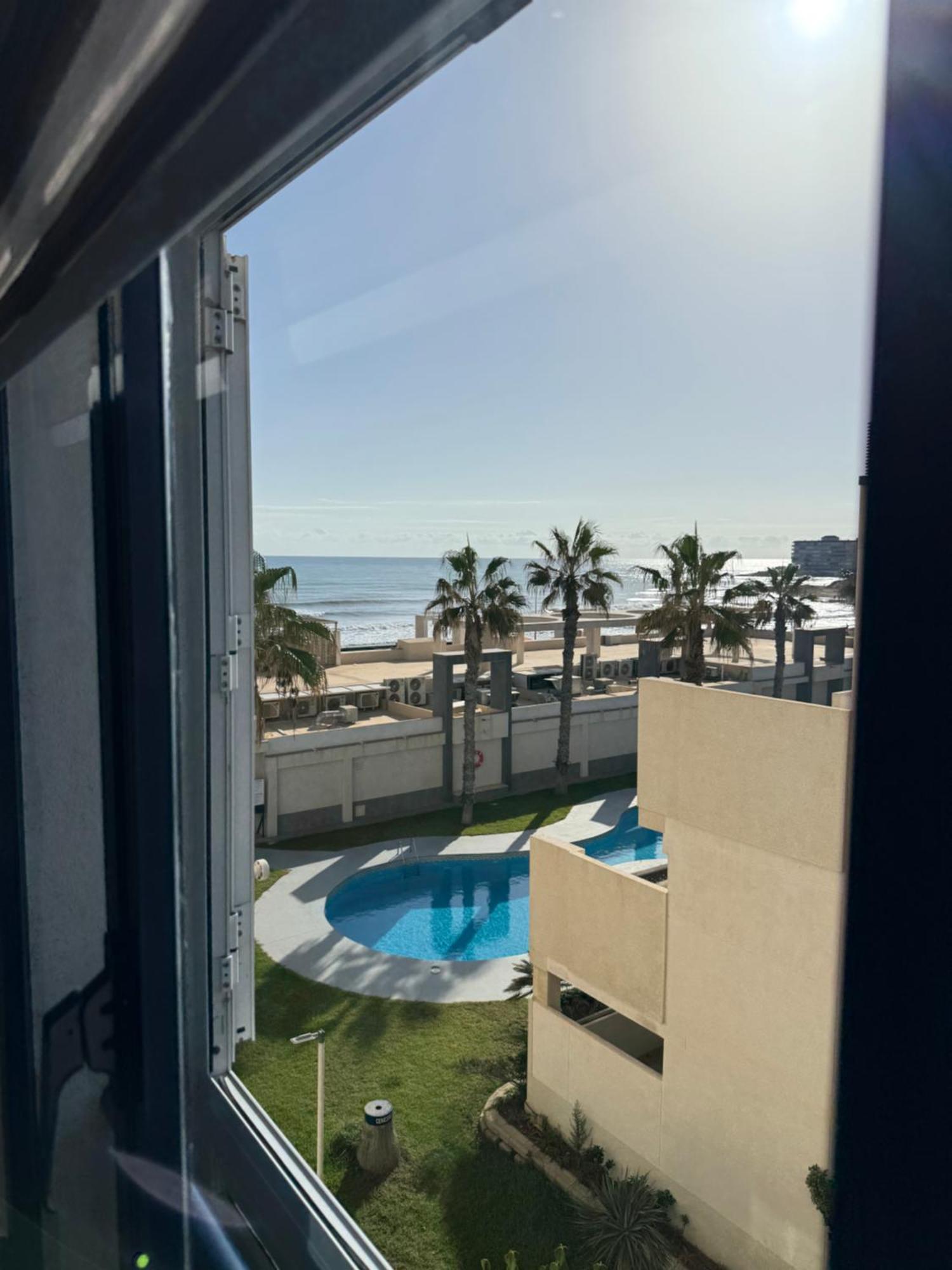 Torrevieja La Mata Primera Linea Playa Luaran gambar